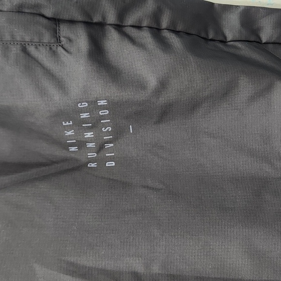 Nike Run Division Dynamic Vent Running Pants - Picture 6 of 13